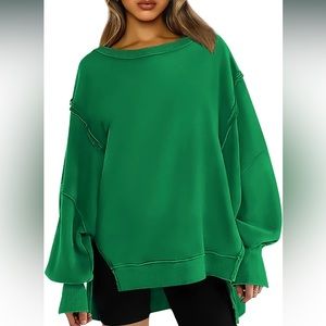 Women’s oversized crewneck sweatshirt